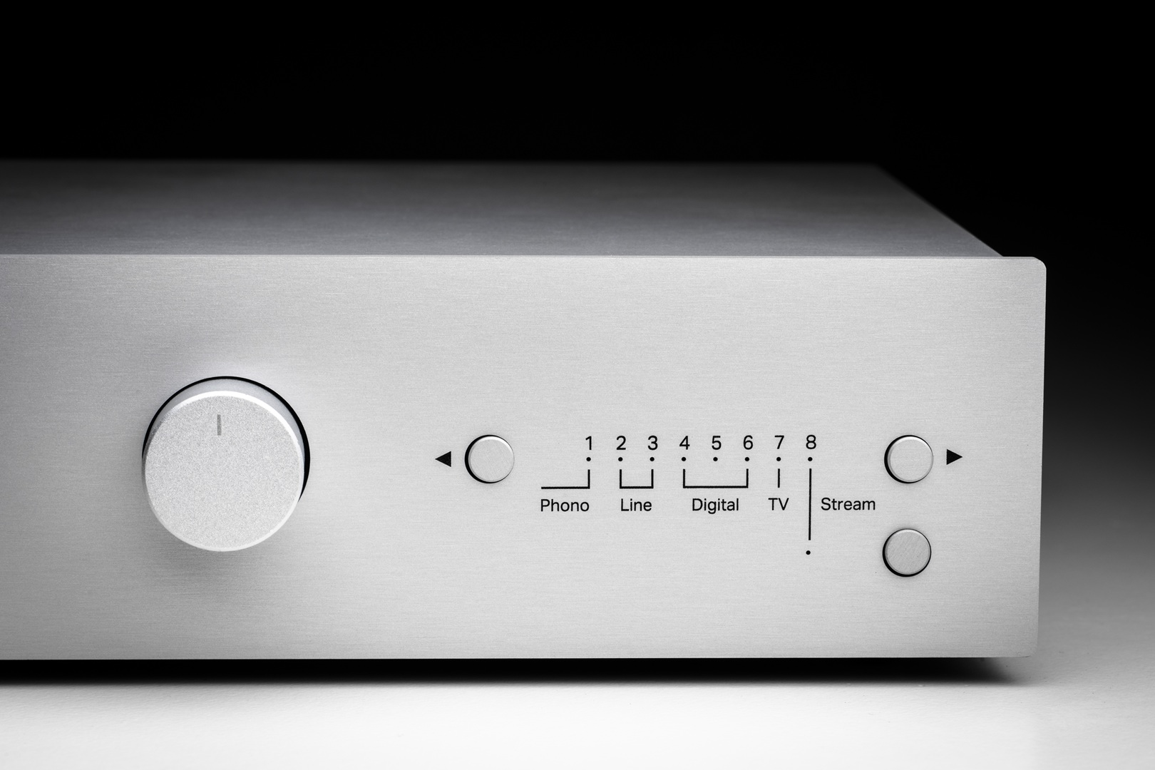 Uni Box S3 Silver Detail 2